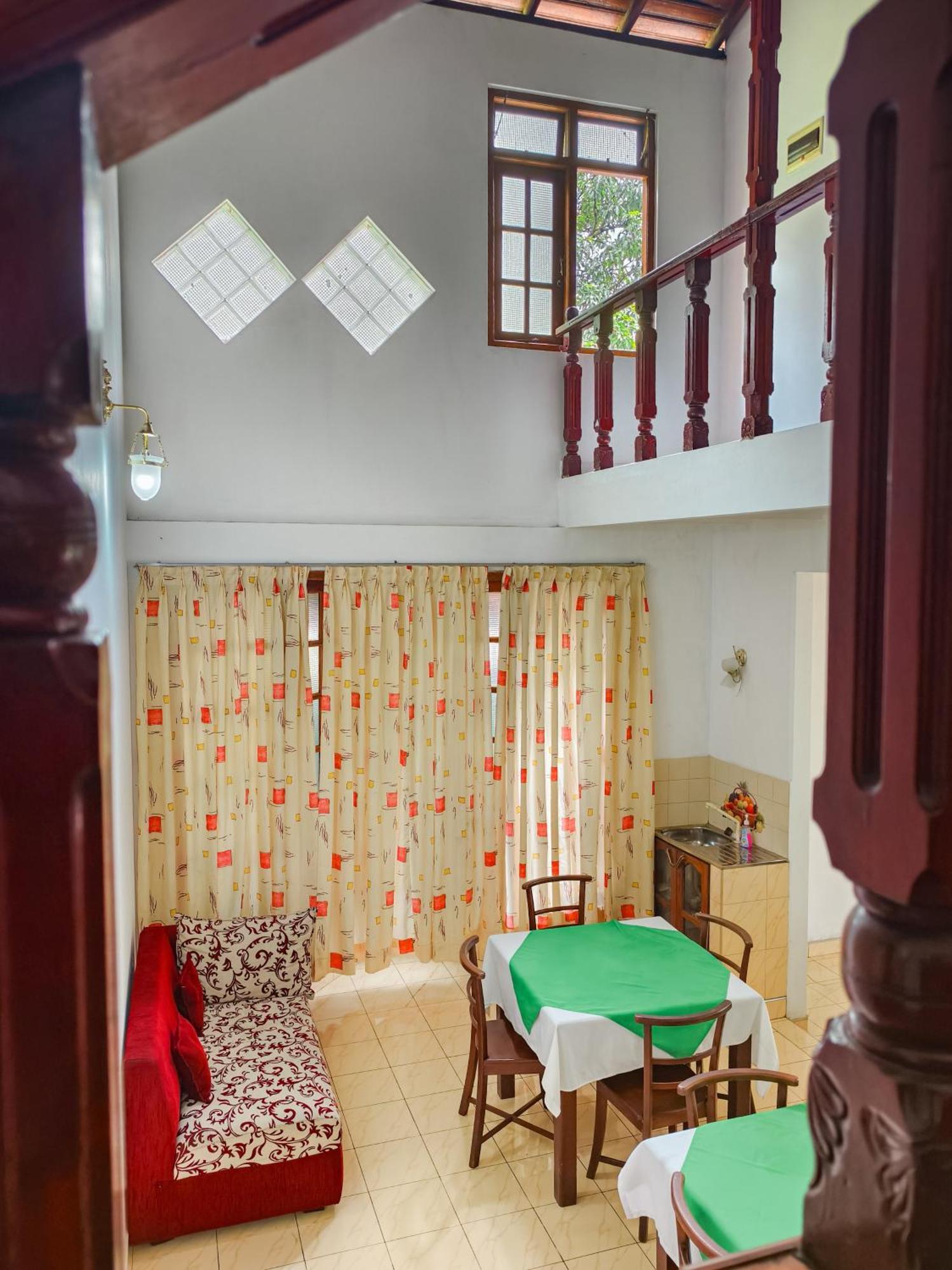 Homestay Savinra *